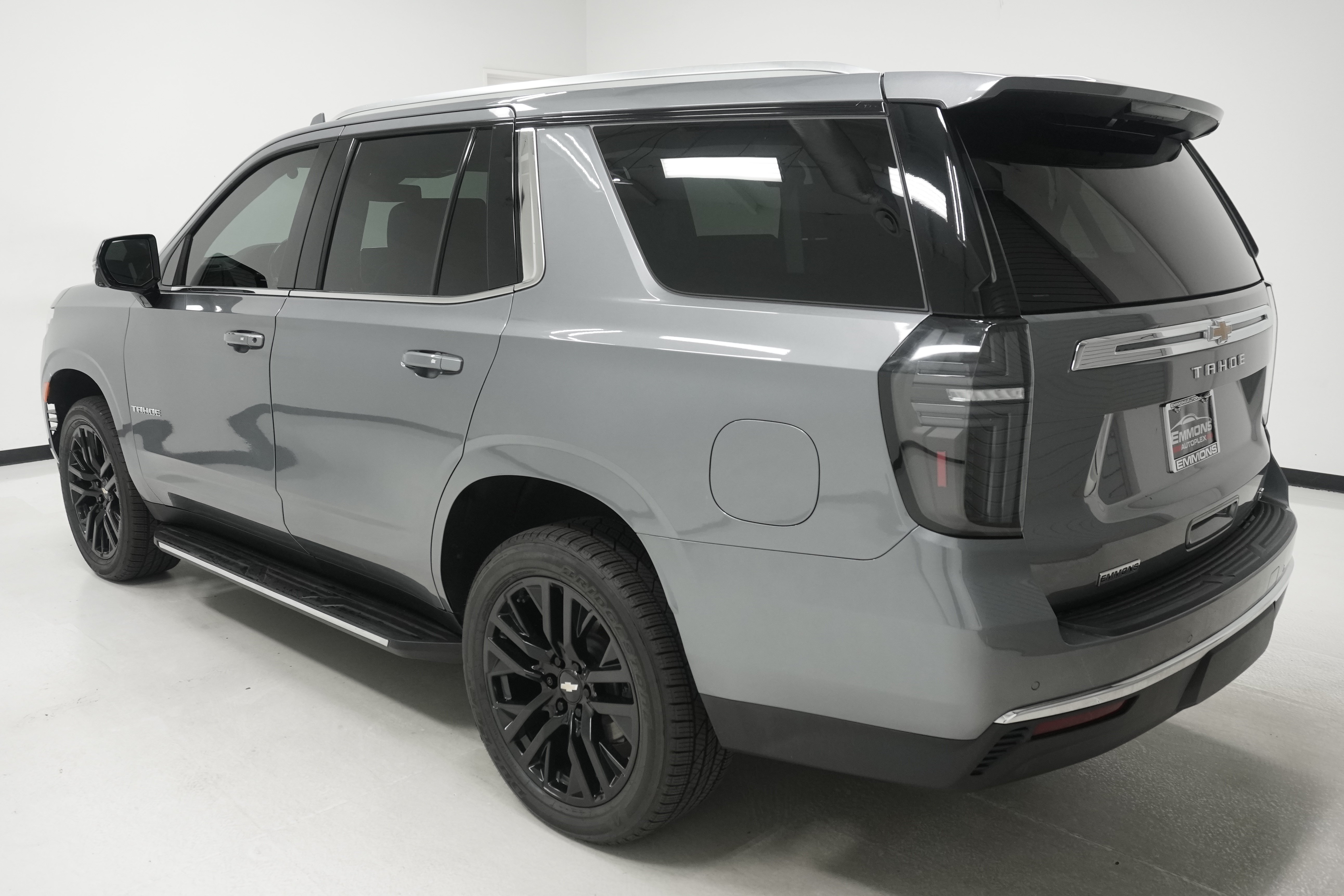 Used 2022 Chevrolet Tahoe LT w/ Luxury Package AWD/4WD image 5