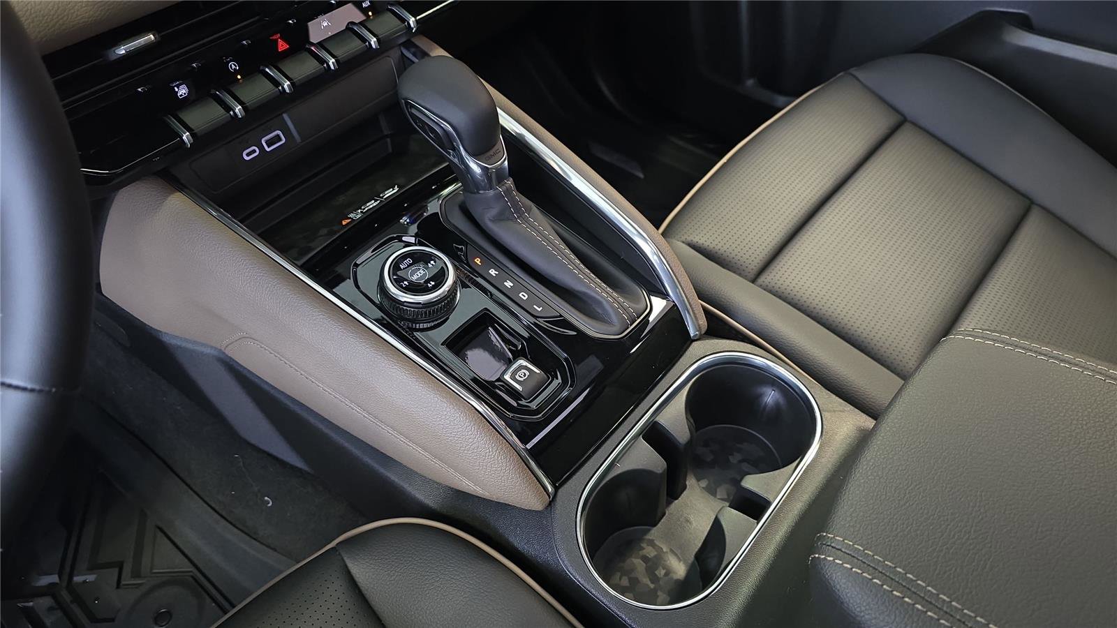 New 2026 GMC Canyon Denali image 24