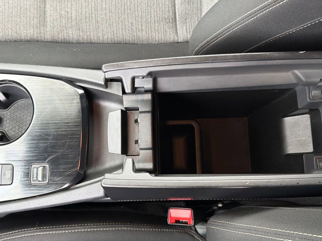 Used 2023 Nissan Rogue SV FWD image 25