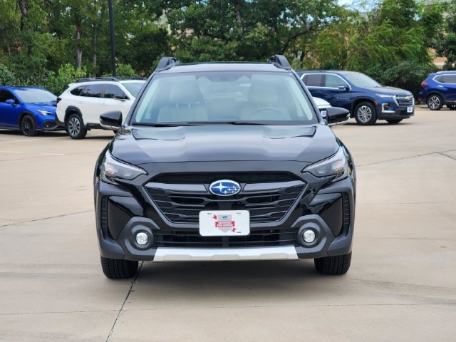 Certified 2025 Subaru Outback Limited AWD/4WD image 2