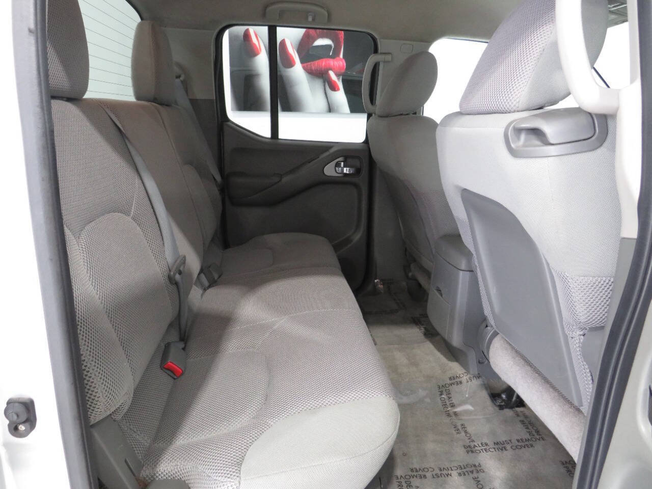 Used 2013 Nissan Frontier SV w/ SV Value Truck Pkg RWD image 12