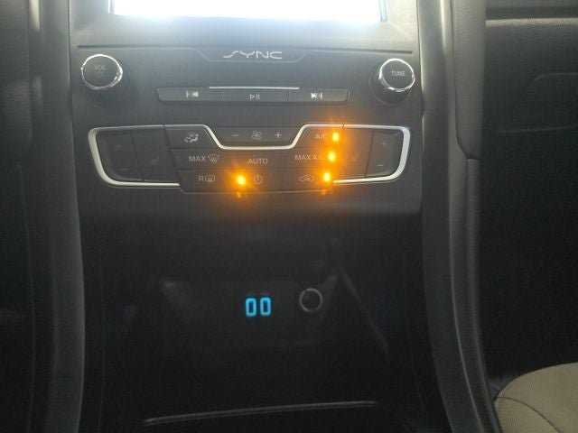 Certified 2019 Ford Fusion SE w/ Equipment Group 151A AWD/4WD image 20