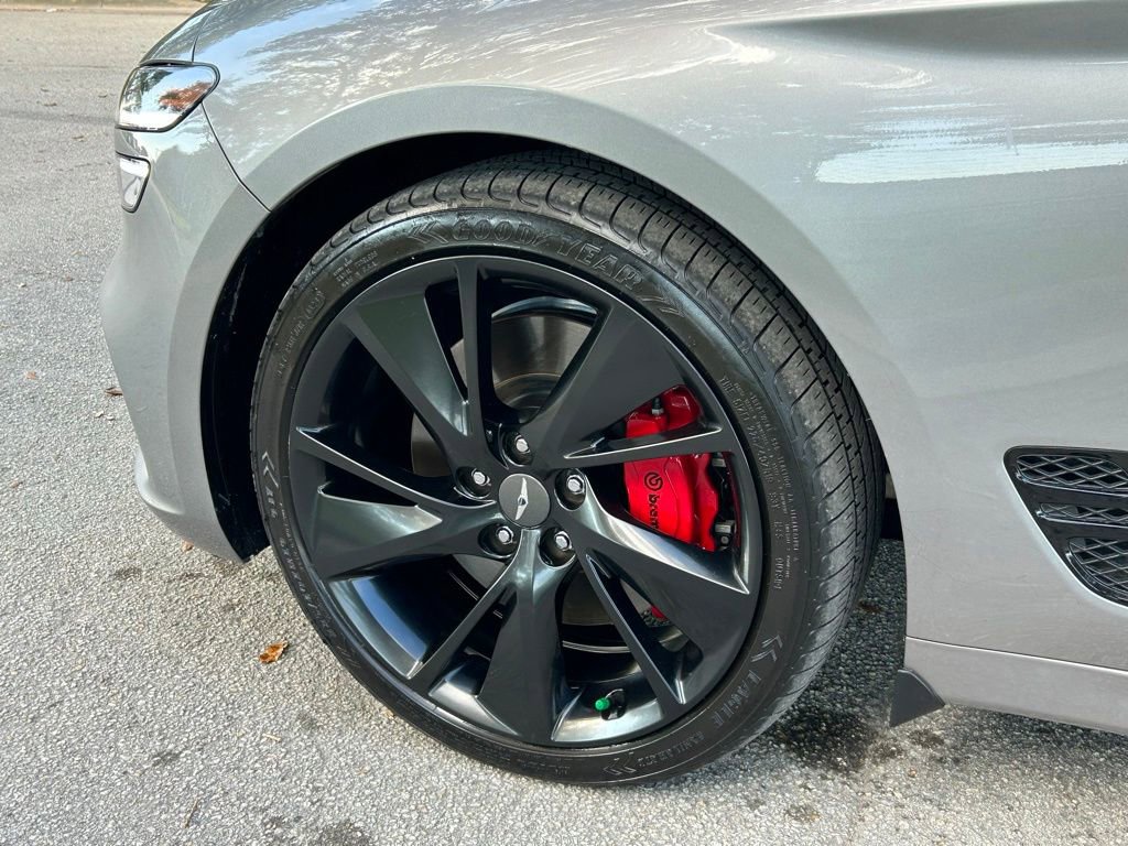 Used 2023 Genesis G70 3.3T w/ Sport Prestige Package image 31