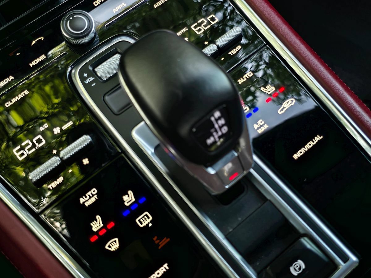 Used 2018 Porsche Panamera Turbo AWD/4WD image 55