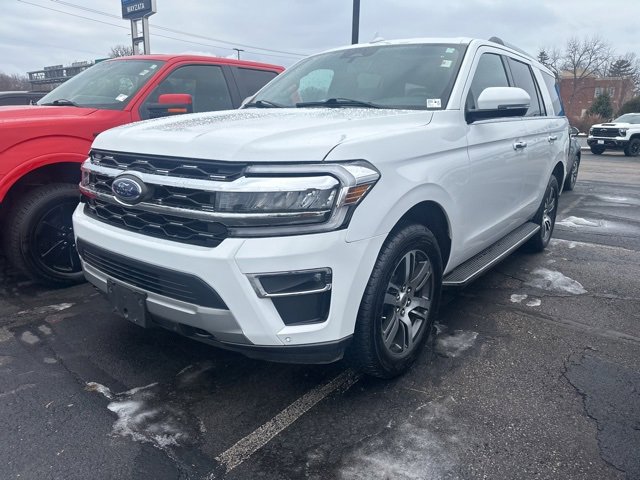 Used 2023 Ford Expedition Limited image 2