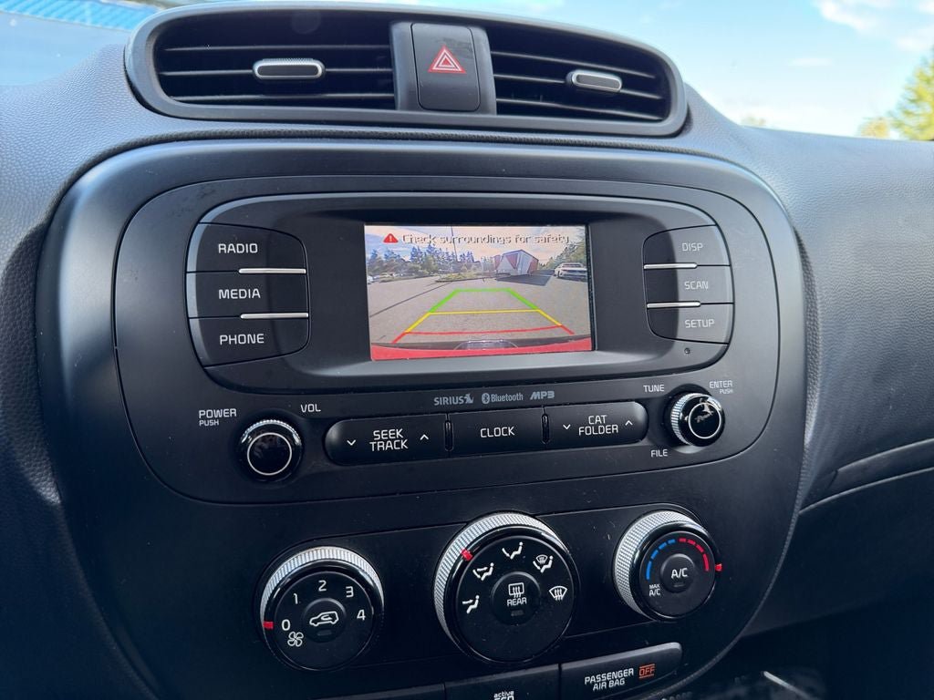 Used 2016 Kia Soul + w/ Designer's Package FWD image 17