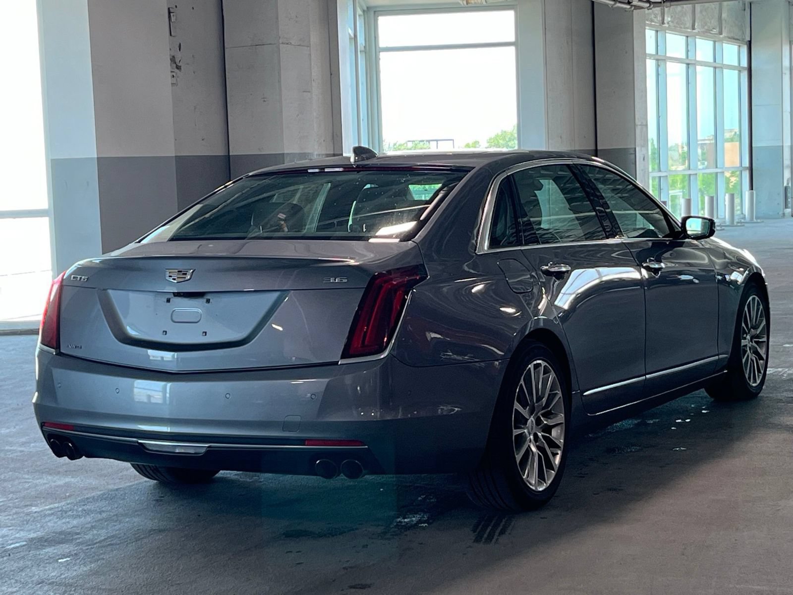 Used 2018 Cadillac CT6 Luxury AWD/4WD image 11