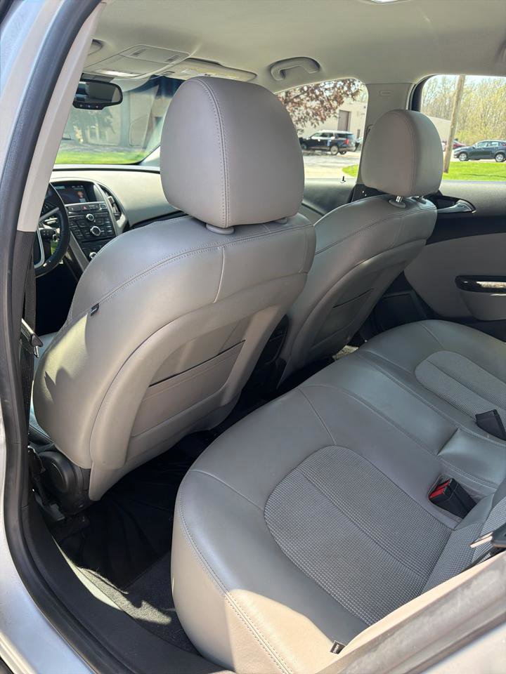 Used 2012 Buick Verano Convenience FWD image 10