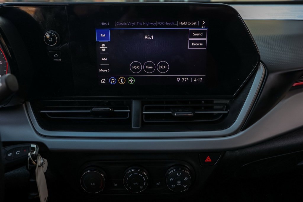 Used 2024 Chevrolet Trax RS w/ Driver Confidence Package image 29