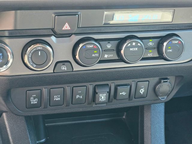 Used 2023 Toyota Tacoma TRD Off-Road w/ Advanced Technology Package image 31