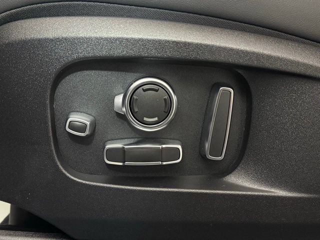 New 2026 Jaguar F-PACE R-Dynamic S AWD/4WD image 28
