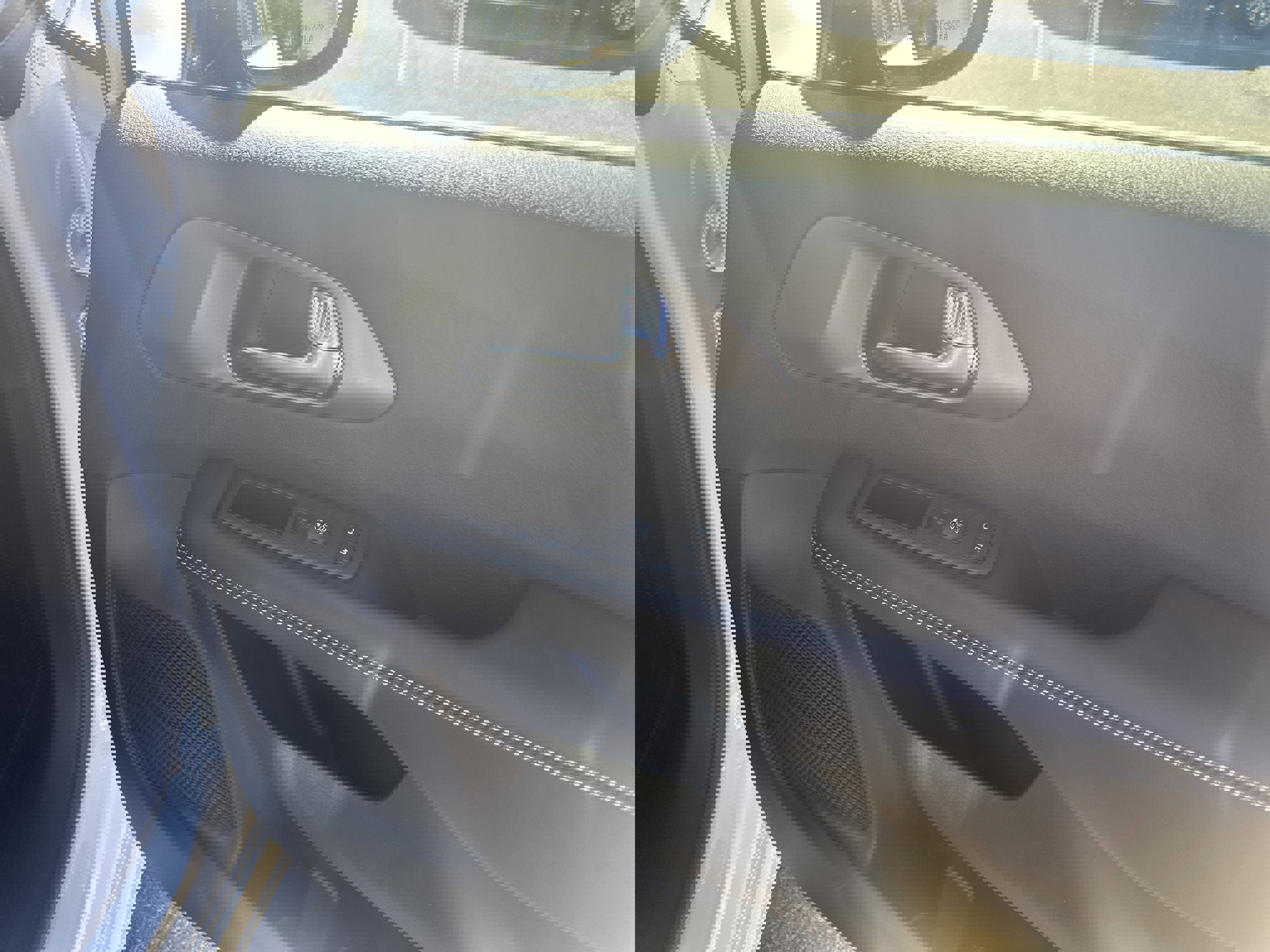 New 2026 Chrysler Pacifica Select image 30