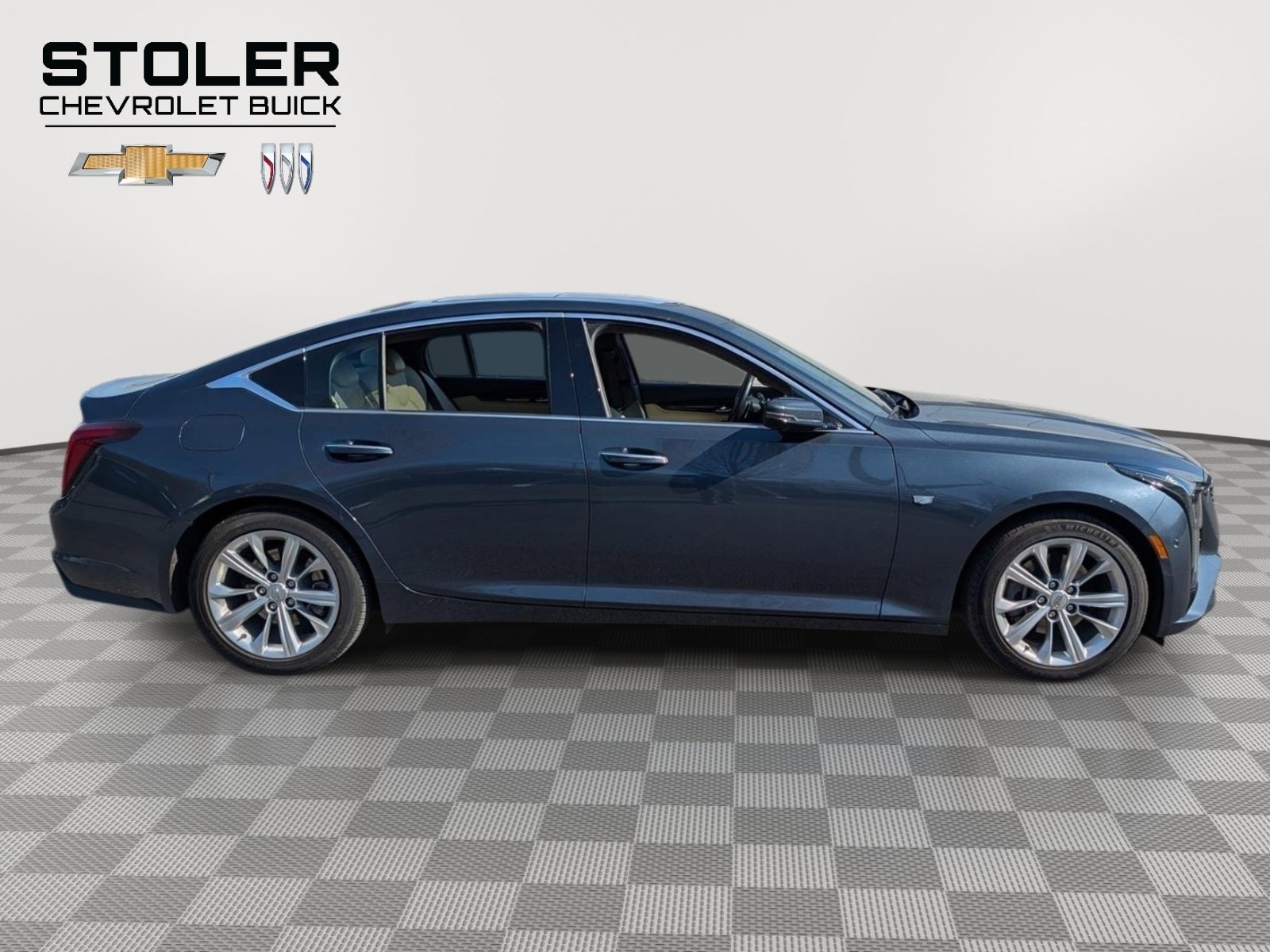 Used 2025 Cadillac CT5 Premium Luxury RWD image 2