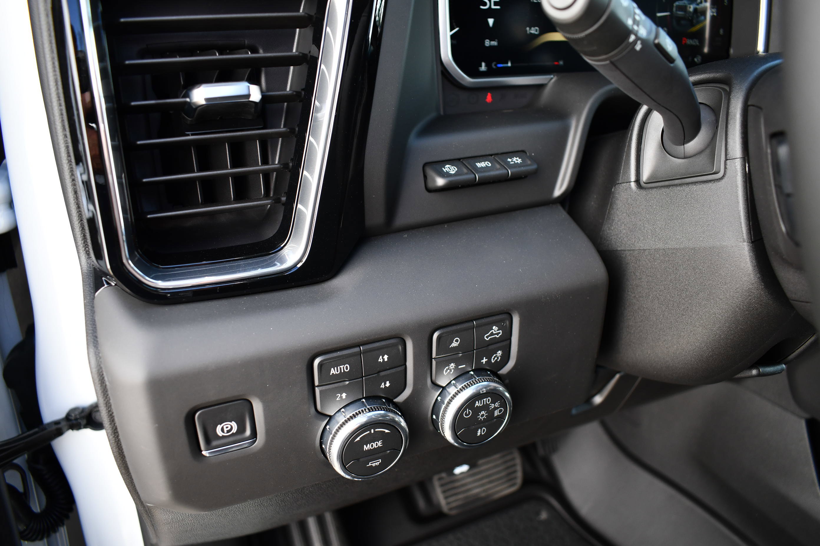 New 2026 GMC Sierra 2500 Denali w/ Technology Package image 17