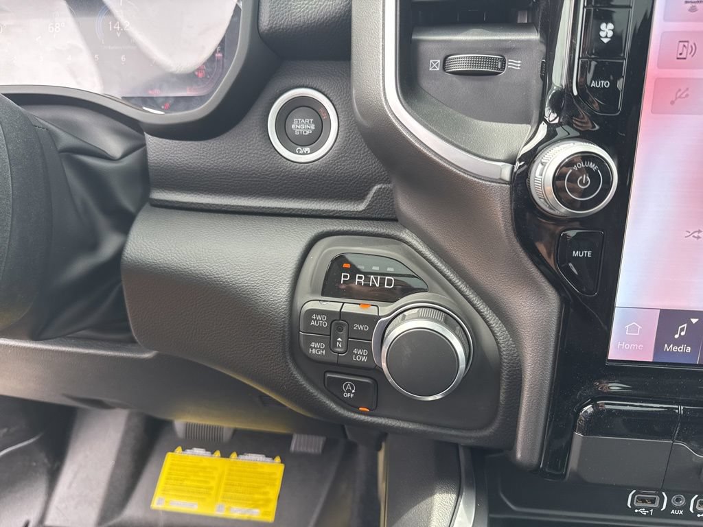 New 2026 RAM 1500 Big Horn AWD/4WD image 14