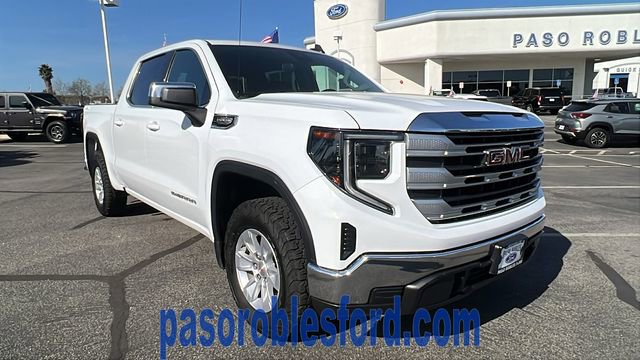 Used 2023 GMC Sierra 1500 SLE image 1