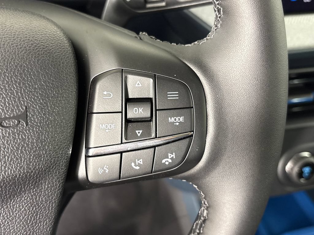 New 2026 Ford Maverick XLT w/ XLT Luxury Package FWD image 18