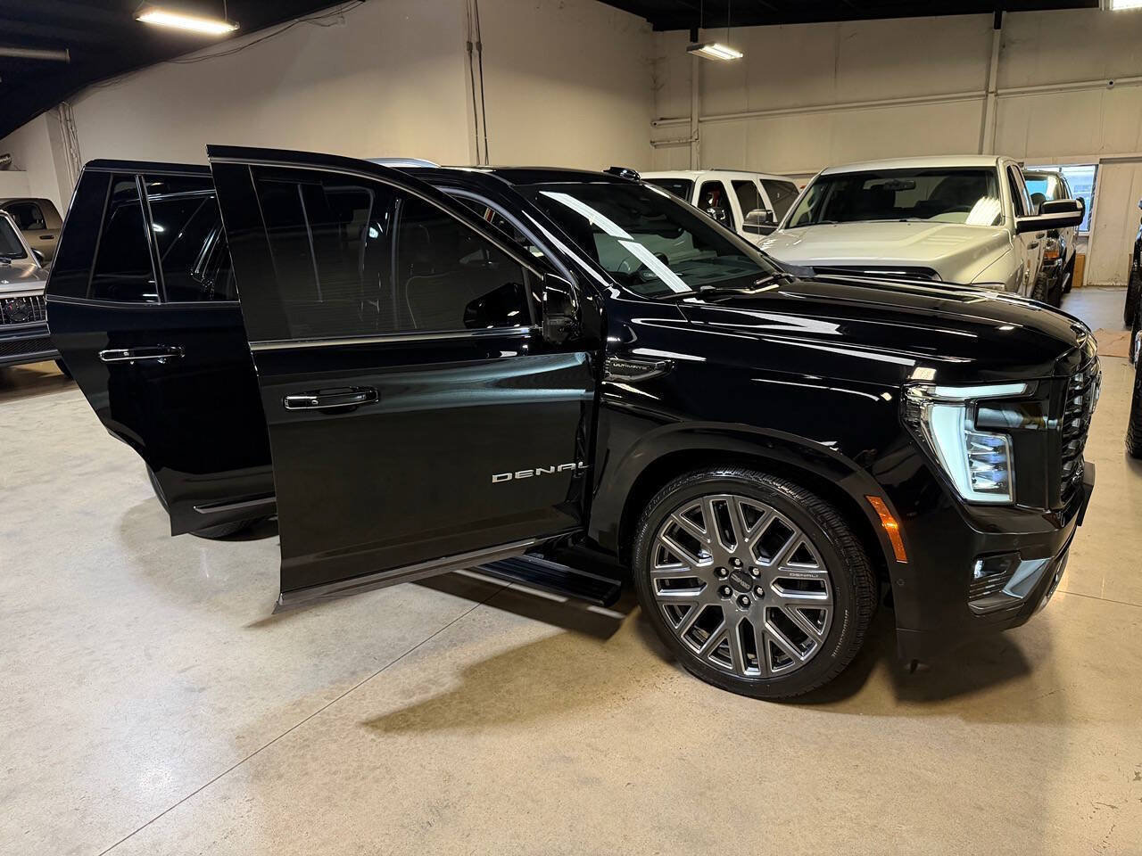 Used 2026 GMC Yukon Denali Ultimate AWD/4WD image 67