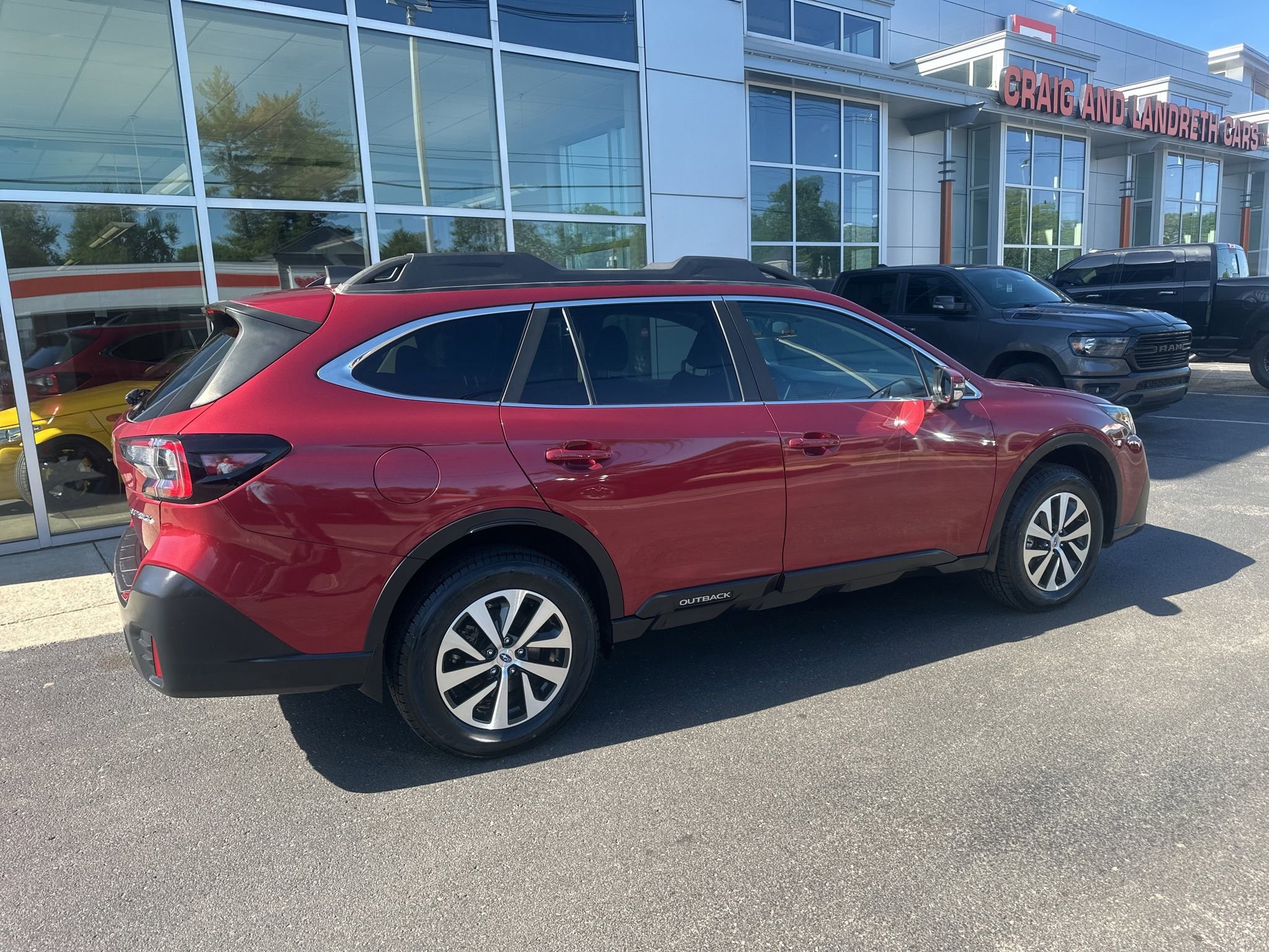 Used 2020 Subaru Outback Premium AWD/4WD video 3