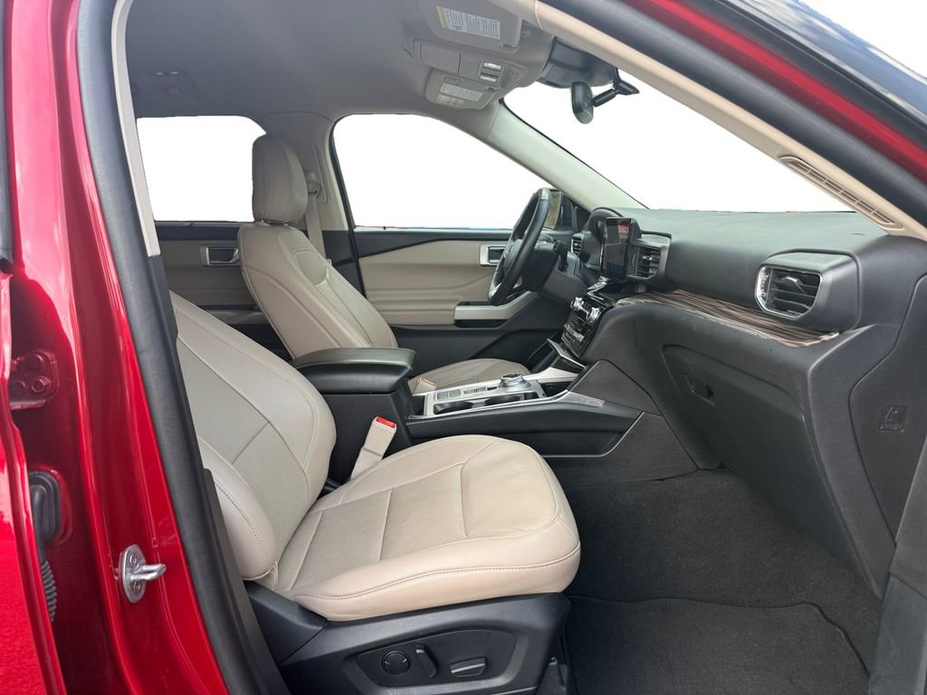 Used 2023 Ford Explorer Limited image 15