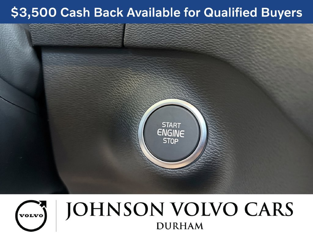New 2026 Volvo XC40 B5 Plus w/ Climate Package AWD/4WD image 14