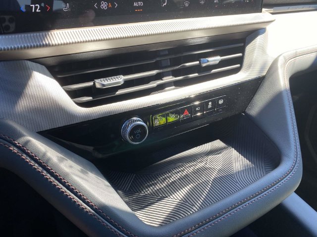 New 2027 Ford Explorer Active w/ Active Comfort Package RWD image 14