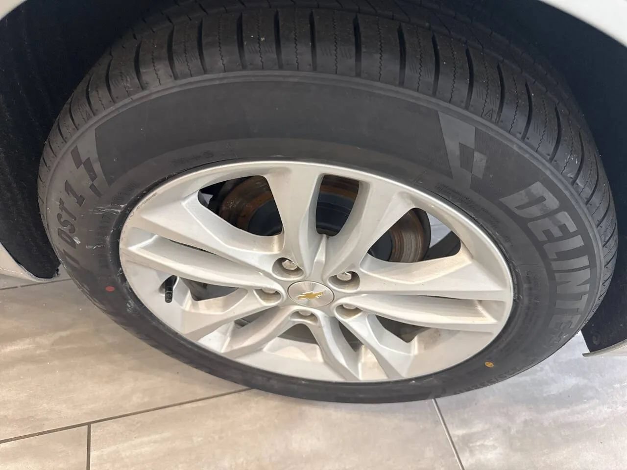 Used 2018 Chevrolet Malibu LT FWD image 14