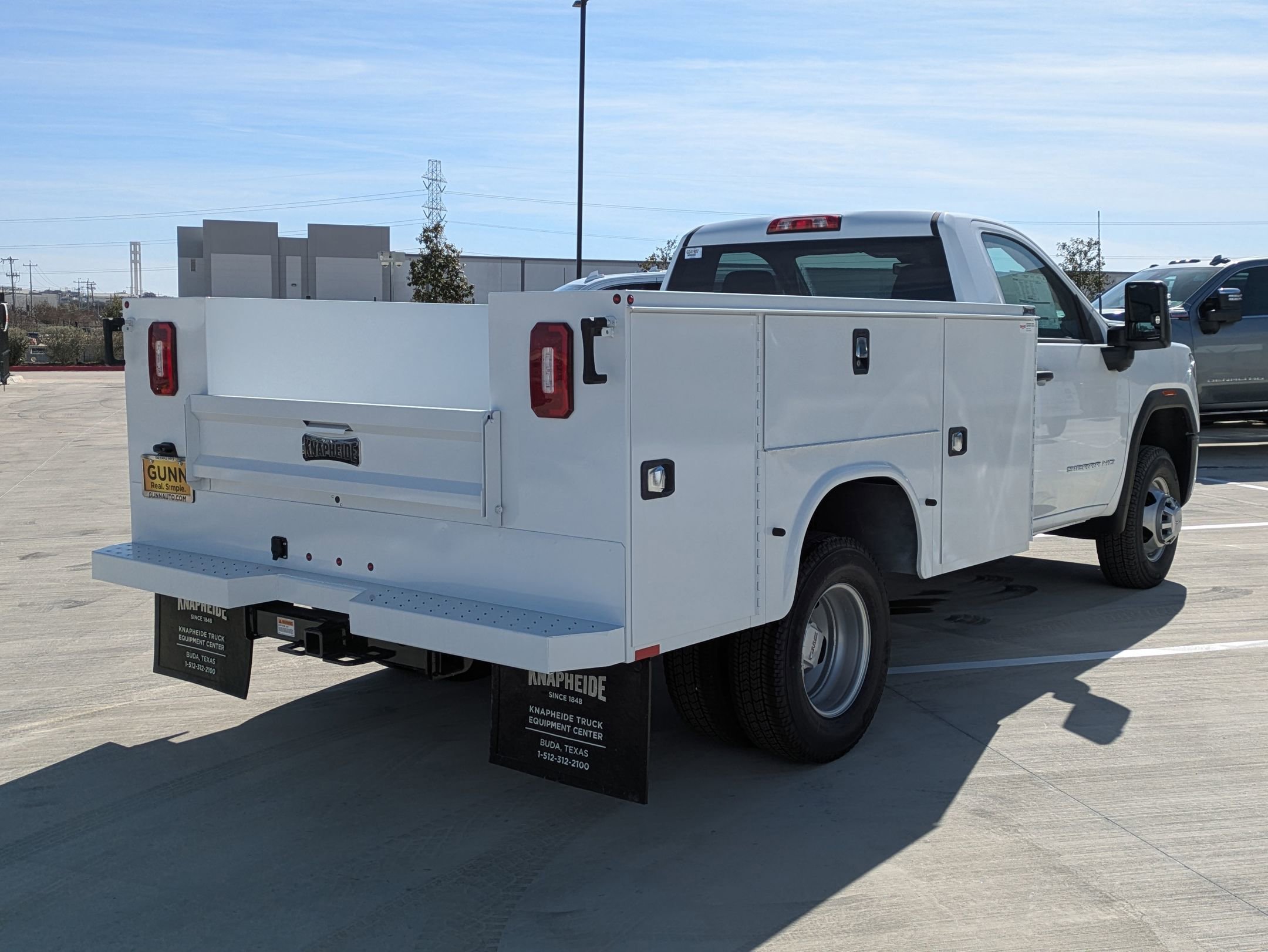New 2024 GMC Sierra 3500 Pro w/ Convenience Package image 3