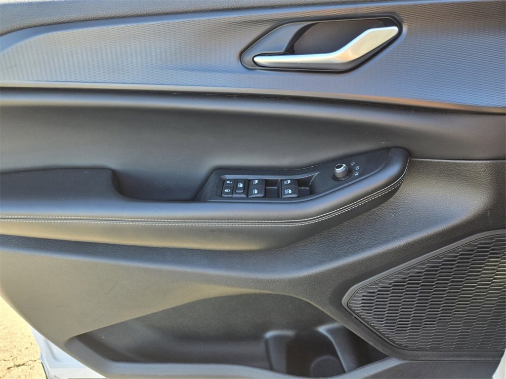 Used 2024 Jeep Grand Cherokee L Laredo image 33