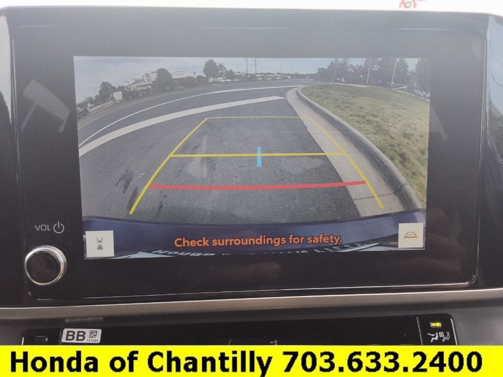 Used 2026 Toyota Camry SE FWD image 12