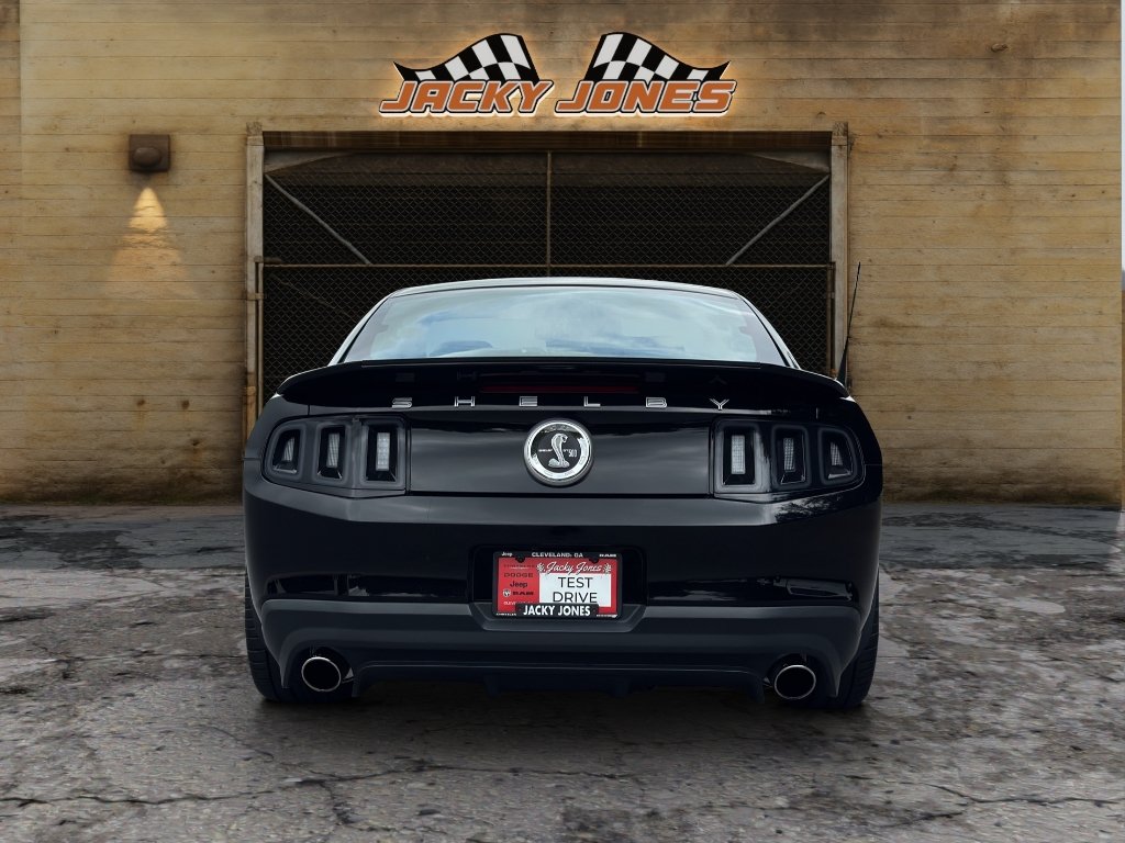 Used 2012 Ford Mustang Shelby GT500 w/ SVT Performance Pkg RWD image 7