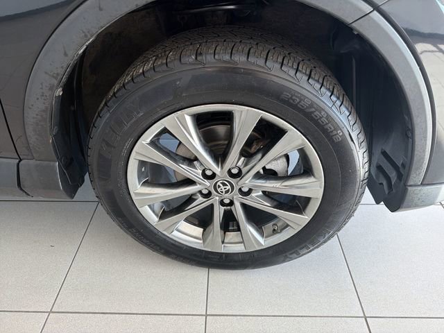 Used 2017 Toyota RAV4 Limited AWD/4WD image 14