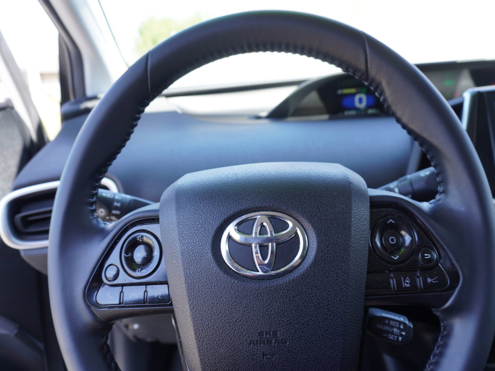 Used 2021 Toyota Prius Prime XLE FWD image 25