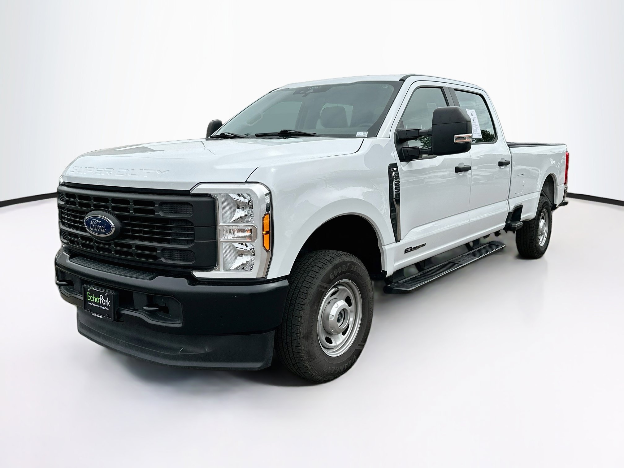 Used 2024 Ford F250 XL AWD/4WD image 3