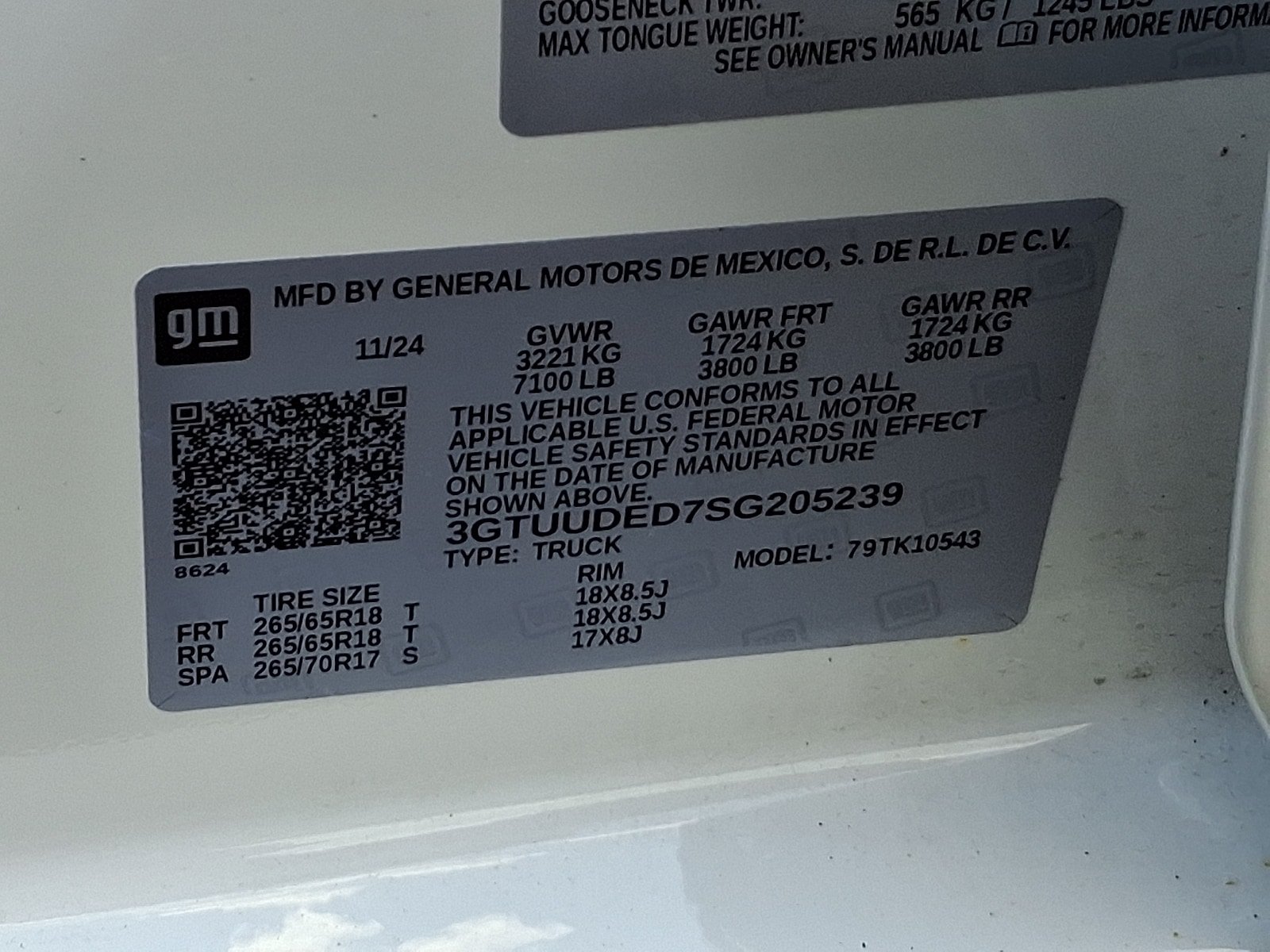 Used 2025 GMC Sierra 1500 SLT AWD/4WD image 28