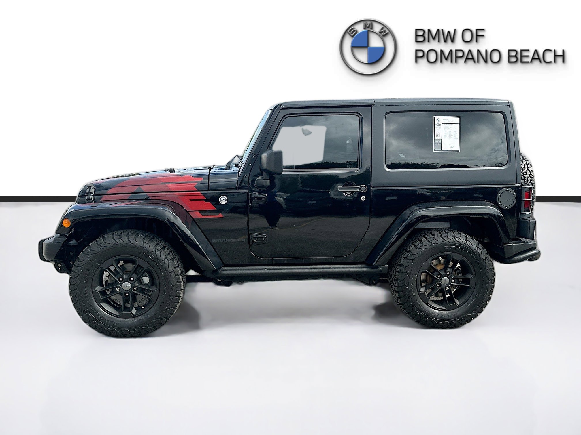 Used 2017 Jeep Wrangler Sahara image 4