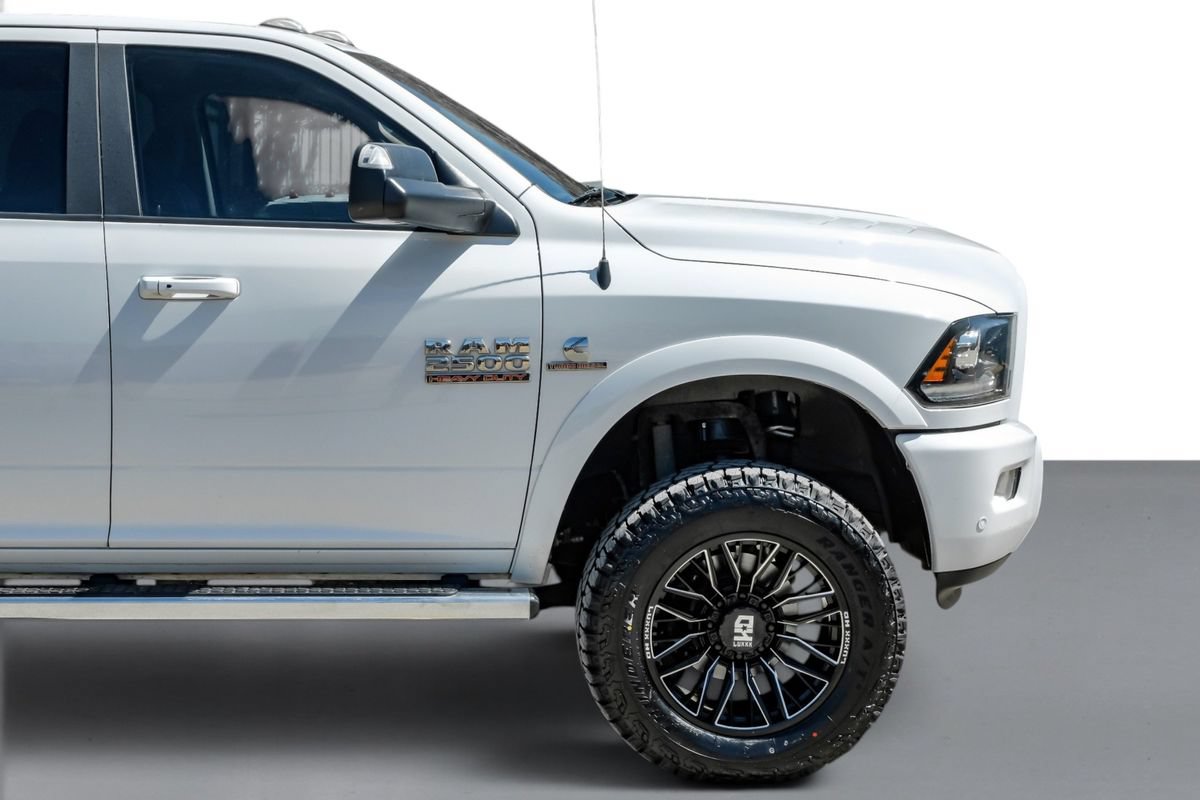 Used 2018 RAM 2500 Laramie w/ Sport Appearance Group AWD/4WD image 8