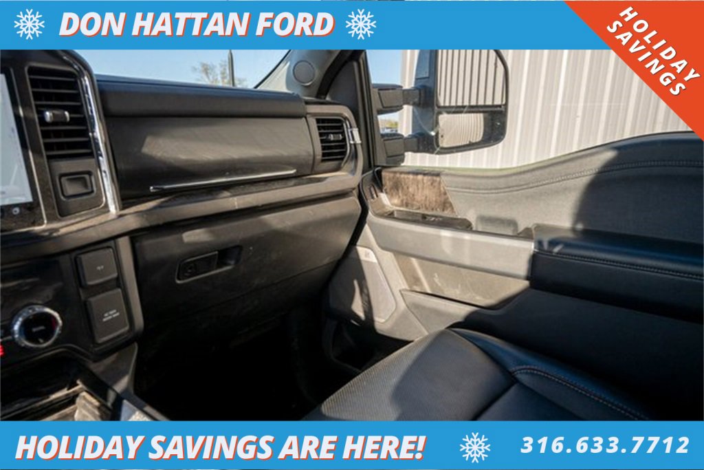Used 2023 Ford F350 Lariat w/ FX4 Off-Road Package image 16