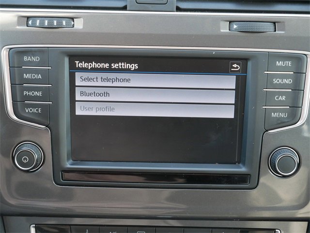 Used 2017 Volkswagen Golf Alltrack S image 34