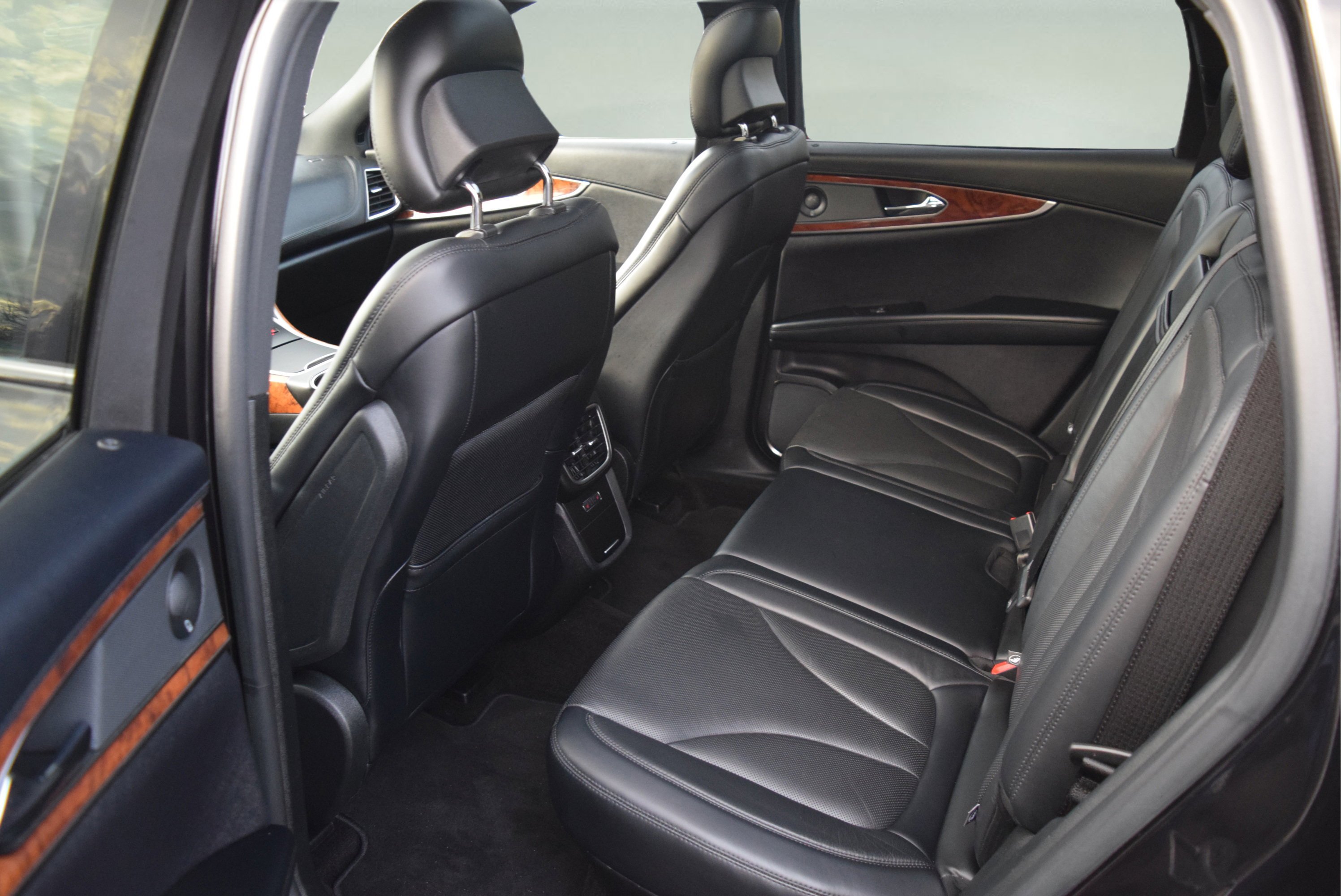 Used 2019 Lincoln Nautilus Reserve image 7