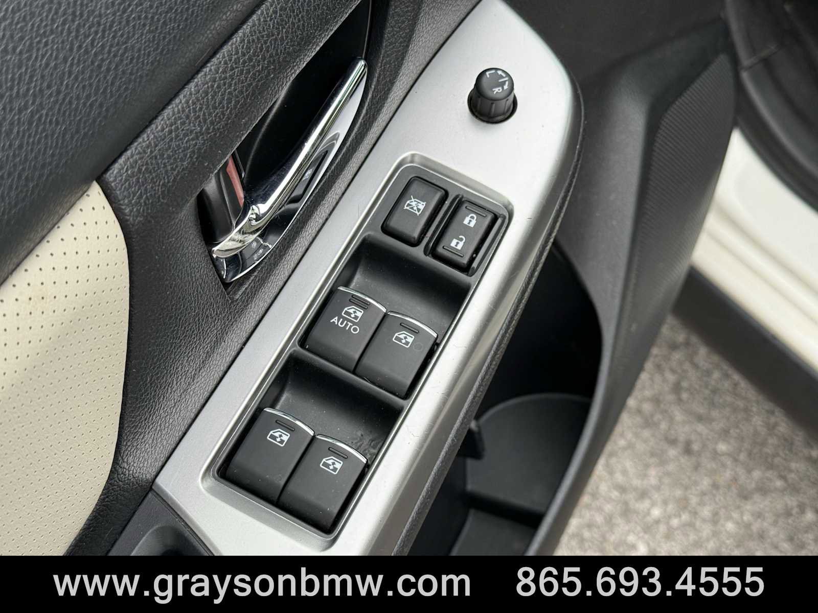 Used 2017 Subaru Crosstrek 2.0i Limited image 13