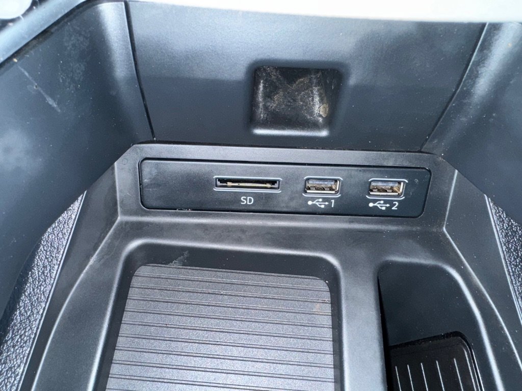 Used 2019 Audi e-tron Premium Plus image 40