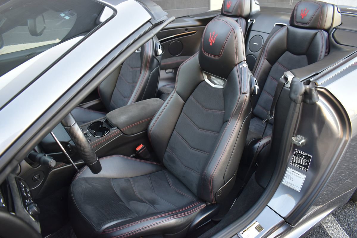 Used 2018 Maserati GranTurismo Sport image 2