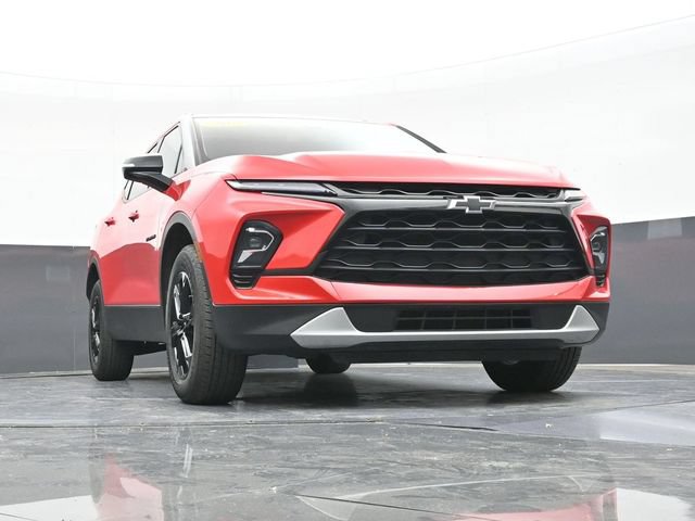 Used 2024 Chevrolet Blazer LT w/ Midnight/Sport Edition FWD image 54