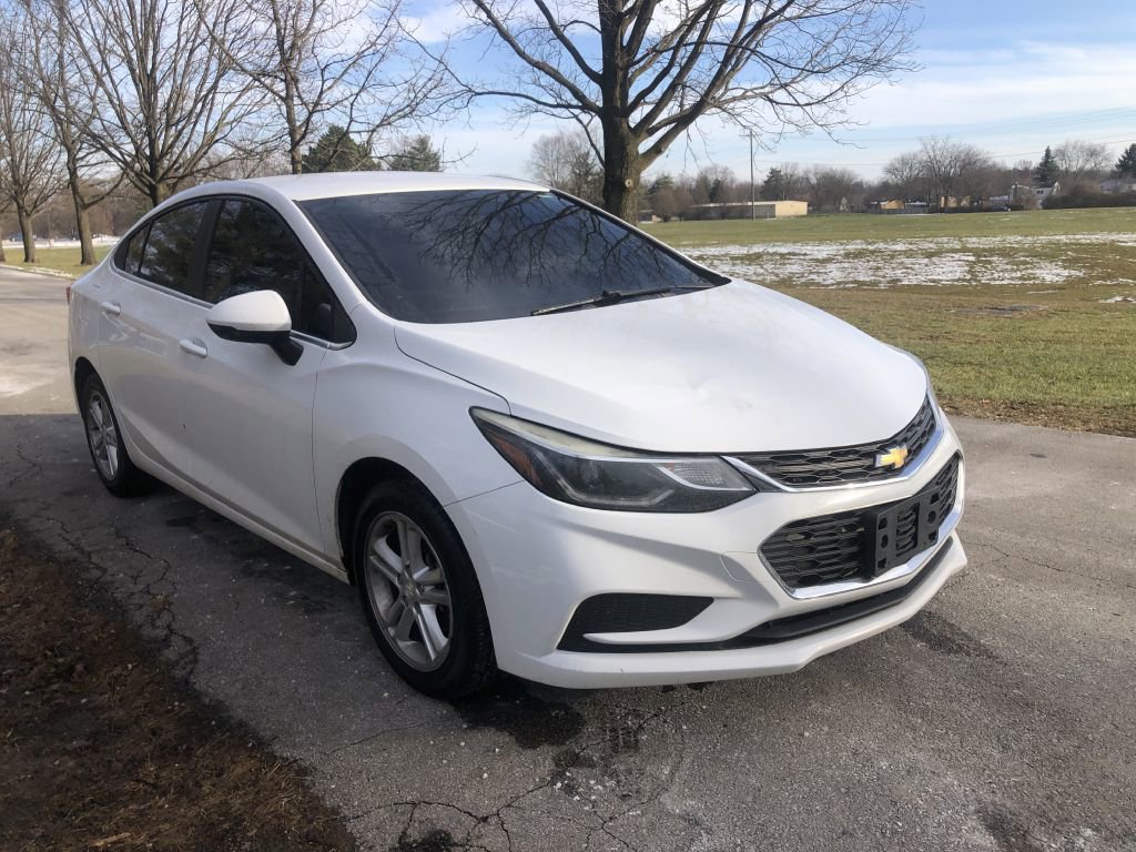 Used 2018 Chevrolet Cruze LT image 5