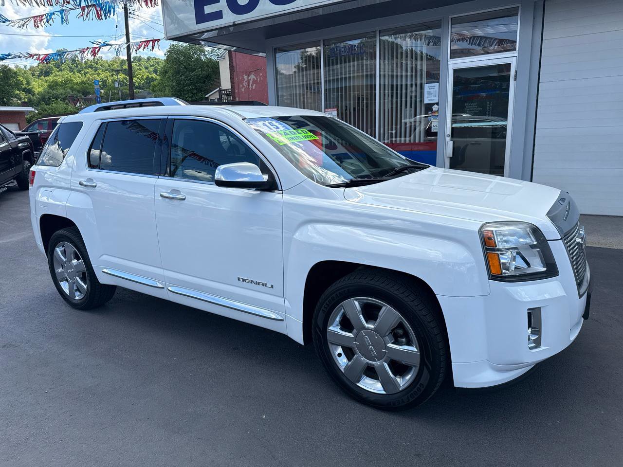 Used 2015 GMC Terrain Denali AWD/4WD image 1