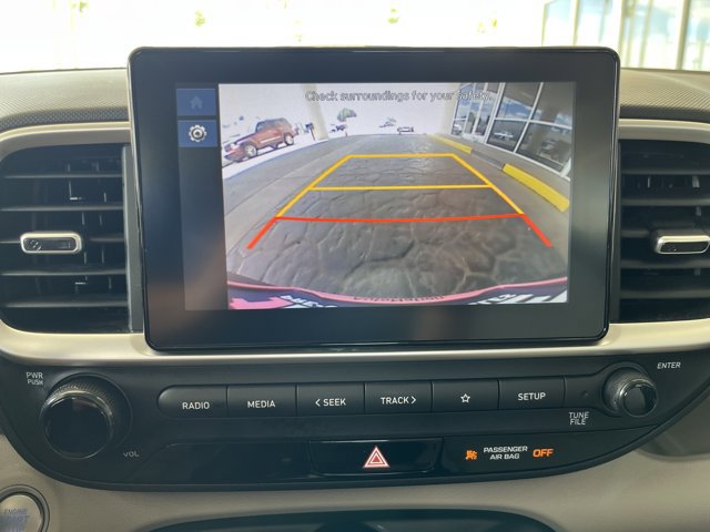 Used 2025 Hyundai Venue SEL image 13