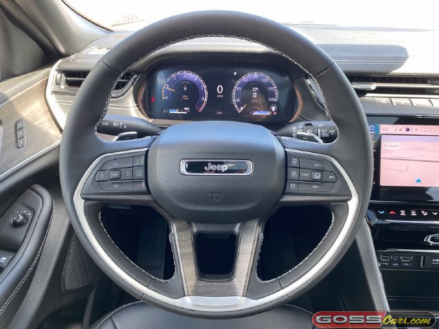 New 2026 Jeep Grand Cherokee Limited w/ Limited Altitude Package AWD/4WD image 18