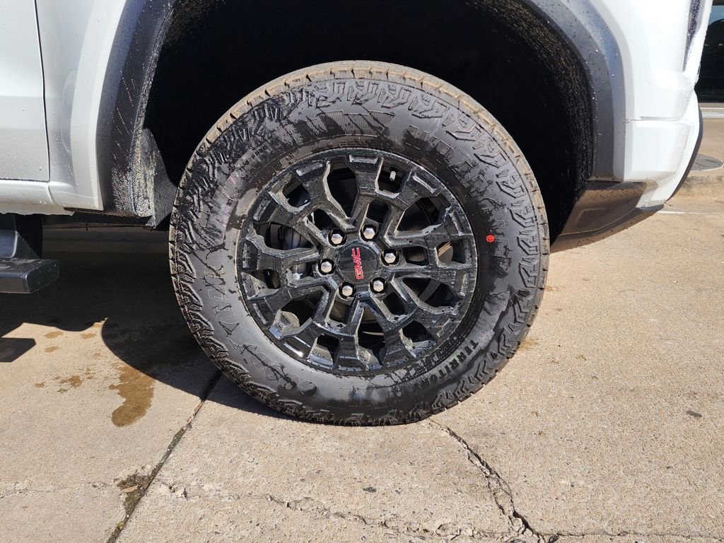 New 2026 GMC Canyon Elevation w/ Convenience Package image 49