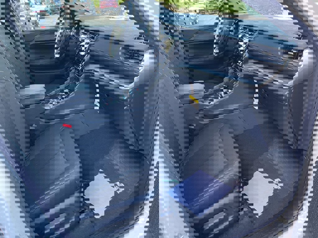 New 2025 Jeep Grand Cherokee Laredo X image 11